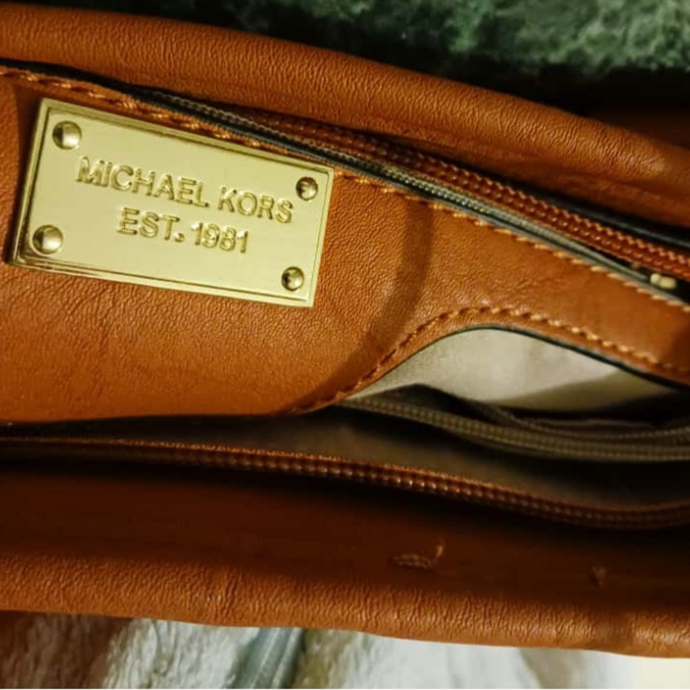 Reddish Coral and Tan MK Satchel with Structured Design - Picture 4 of 7